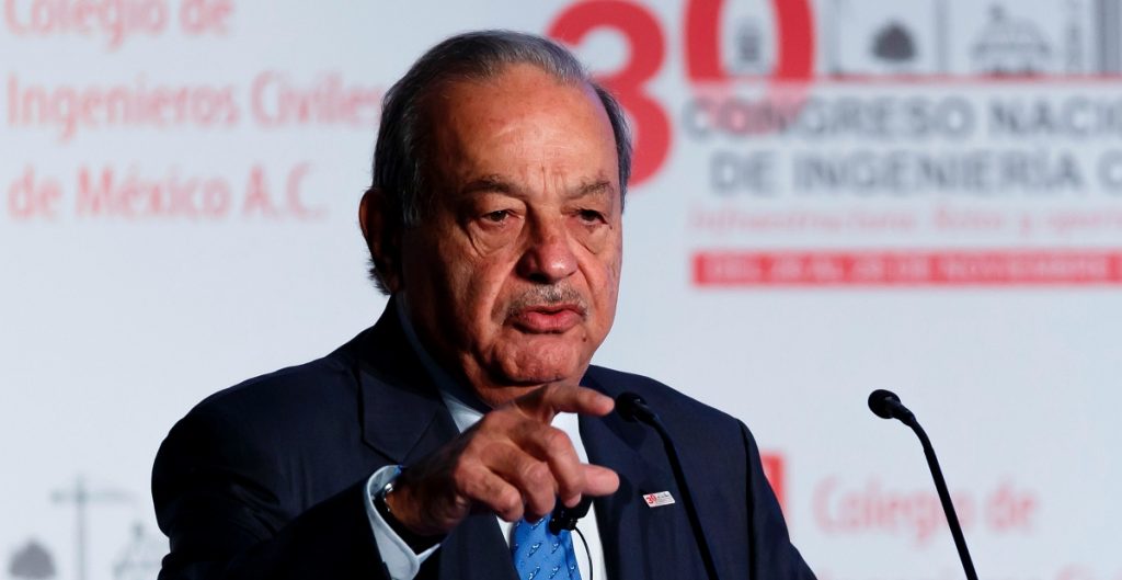 Carlos Slim Helú se recupera del Covid-19 en su casa