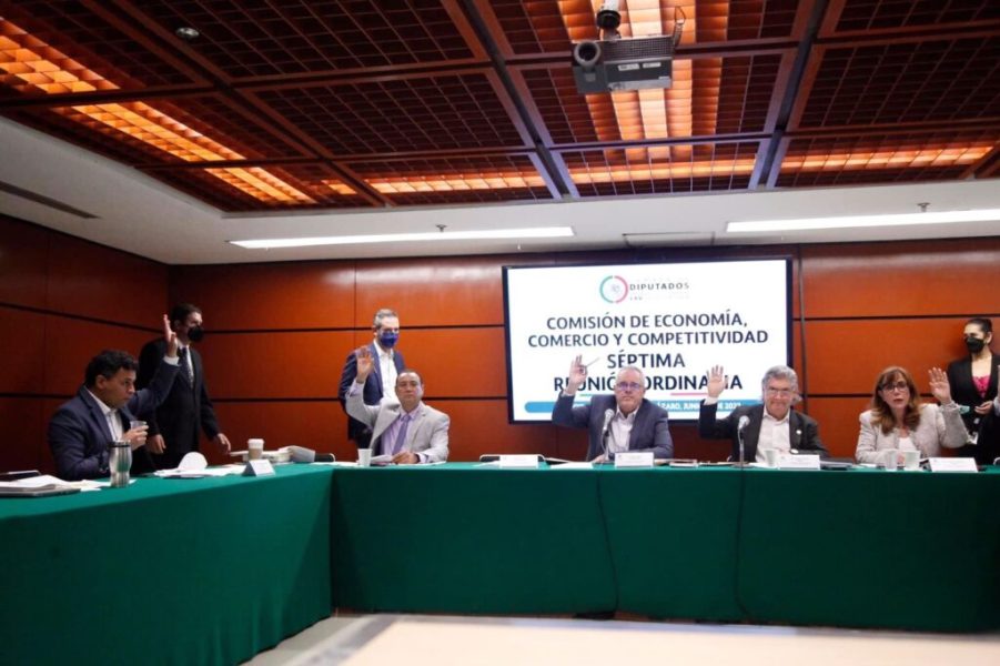 Rechaza Morena que recursos excedentes se destinen a alimentos para población marginada