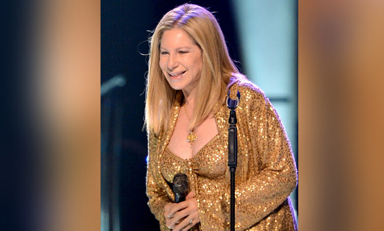 Bárbara de Regil asegura ser la “reina de las redes sociales” tras burlas en su contra