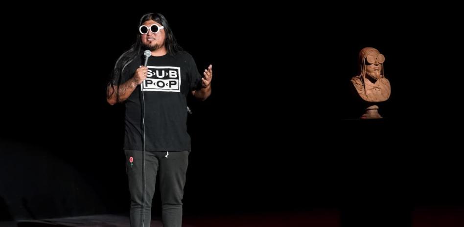 Carlos Ballarta llena el Auditorio Nacional y pone en alto el stand up mexicano