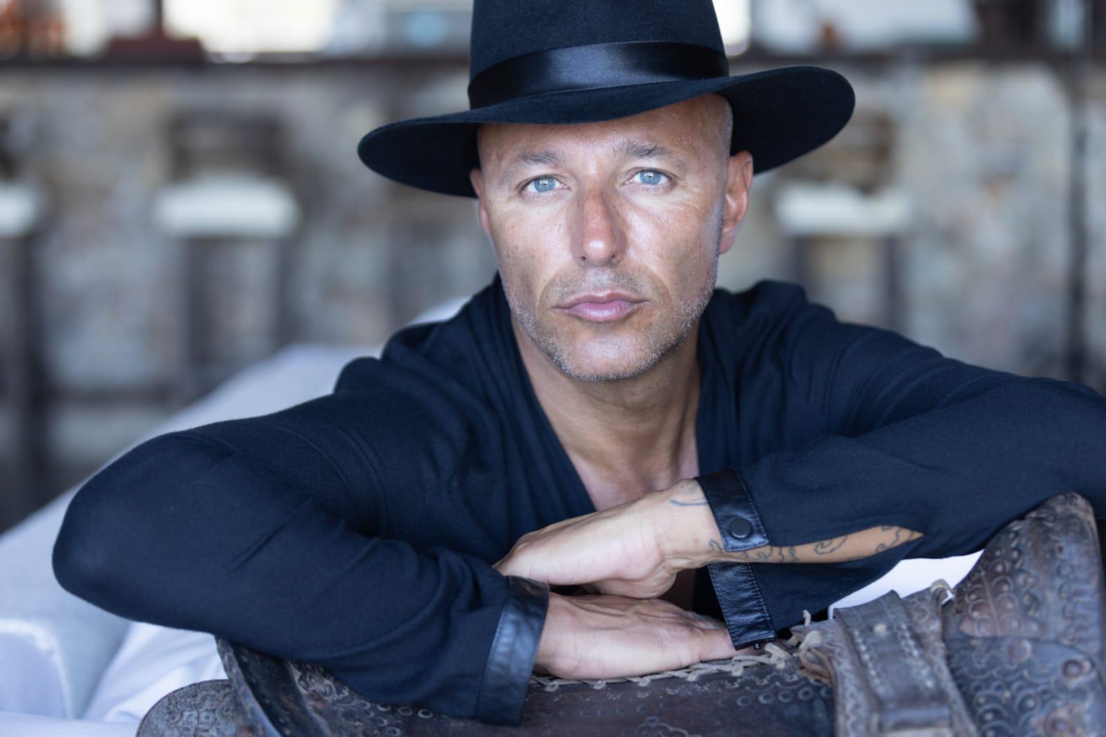 Gaby Álvarez revive su conexión con Punta del Este tras 17 años: un regreso a la perla uruguaya